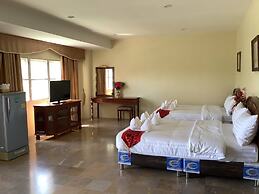 Goldenland Resort