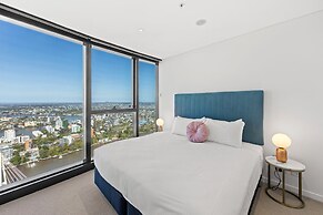 Brisbane Skytower by CLLIX