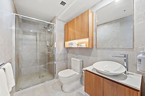 Brisbane Skytower by CLLIX