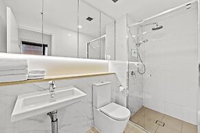 Brisbane Skytower by CLLIX