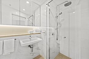 Brisbane Skytower by CLLIX