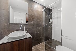 Brisbane Skytower by CLLIX