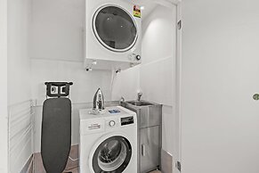 Brisbane Skytower by CLLIX