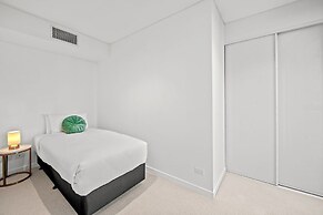 Brisbane Skytower by CLLIX