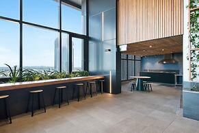 Brisbane Skytower by CLLIX