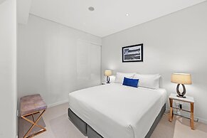 Brisbane Skytower by CLLIX