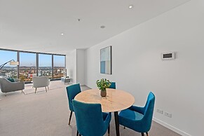 Brisbane Skytower by CLLIX