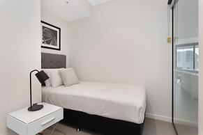 Brisbane Skytower by CLLIX