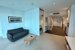 Brisbane Skytower by CLLIX