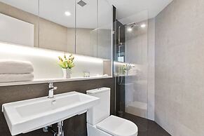 Brisbane Skytower by CLLIX