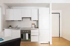 Home At Hotel - Fara