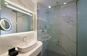 Gatto Bianco Mia Aparthotel