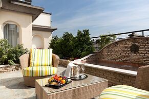 Majestic Apartments Champs Elysées