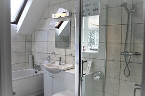 Glebe House Cottages