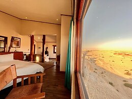 Desert Breeze Lodge
