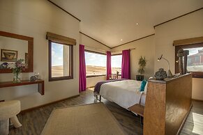 Desert Breeze Lodge