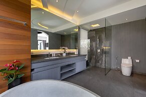 Karon Beach Pool Villa 2