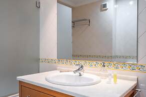 Akicity Lisboa Star II