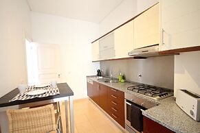 Akicity Lisboa Pearl III