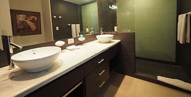 Condominio Diamante del Sol by CRHR