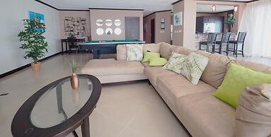 Condominio Diamante del Sol by CRHR