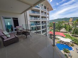 Condominio Diamante del Sol by CRHR