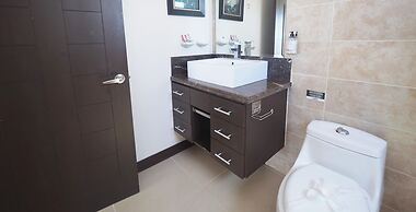 Condominio Diamante del Sol by CRHR