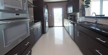 Condominio Diamante del Sol by CRHR