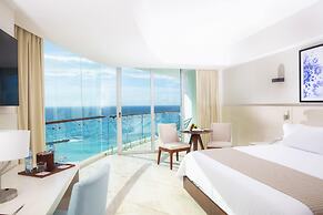 Altitude at Krystal Grand Cancun - All inclusive