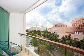 Altitude at Krystal Grand Cancun - All inclusive