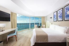 Altitude at Krystal Grand Cancun - All inclusive