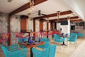 Altitude at Krystal Grand Cancun - All inclusive