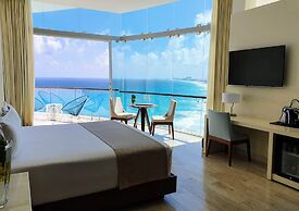Altitude at Krystal Grand Cancun - All inclusive