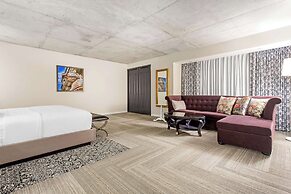 Cambria Hotel New Orleans Downtown Warehouse District