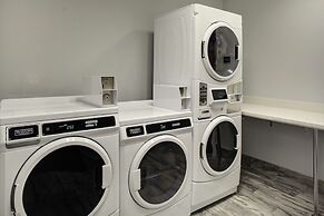 Hampton Inn & Suites Flagstaff East