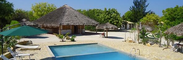 Caliente Beach Lodge