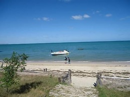 Caliente Beach Lodge