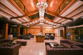 Saya Grand Club & Spa Resort