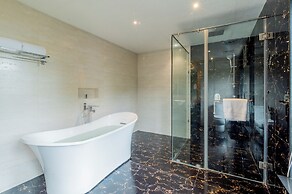 Saya Grand Club & Spa Resort