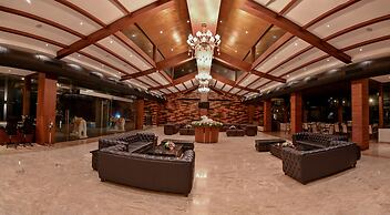 Saya Grand Club & Spa Resort