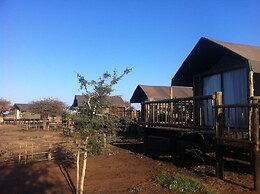 Makumutu Lodge & Campsite