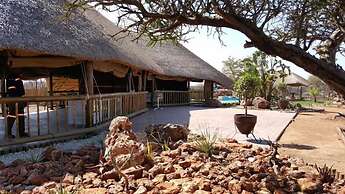 Makumutu Lodge & Campsite