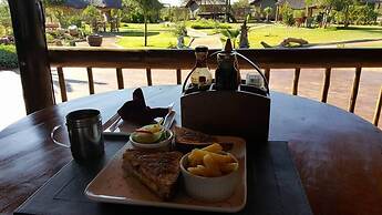 Makumutu Lodge & Campsite