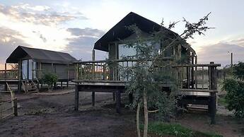 Makumutu Lodge & Campsite