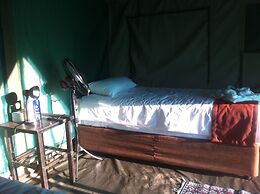 Makumutu Lodge & Campsite