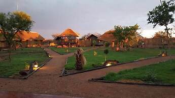 Makumutu Lodge & Campsite
