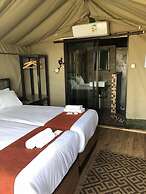 Makumutu Lodge & Campsite