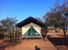 Makumutu Lodge & Campsite