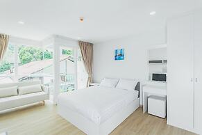 Condo in Kata in Ozone - Unit A506