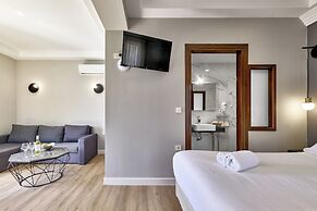 Nival Luxury Suites